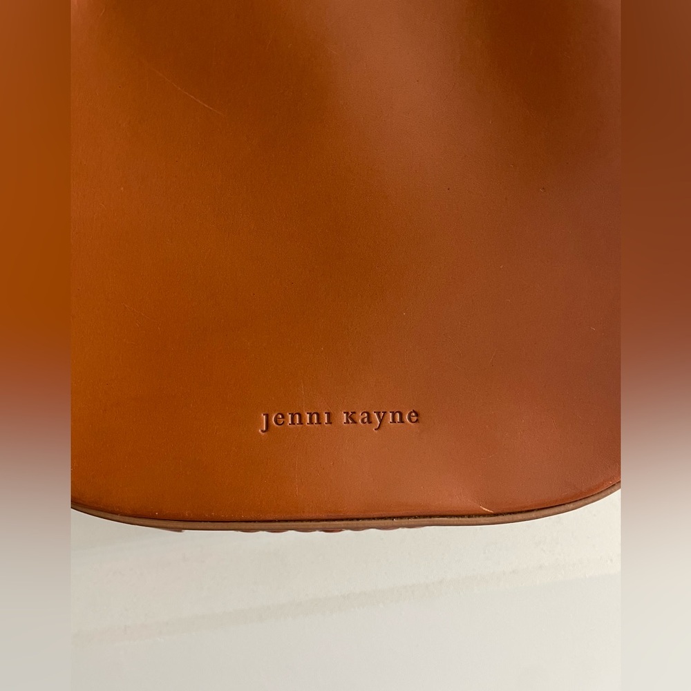 Jenni Kayne Small Leather Saddle Bag - Picture 8 of 13